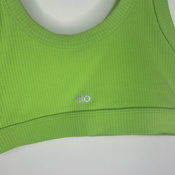 Alo Yoga Wellness Ribbed Sports Bra Green Apple Size Small - Picture 5 of 7